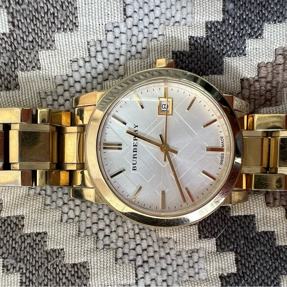 Burberry watch - Picture 7 of 7